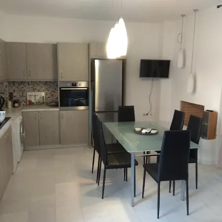 Depis Sea Side Private Holiday home